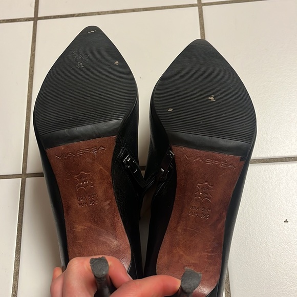 Via Spiga Black Leather Ankle Booties - Picture 3 of 7